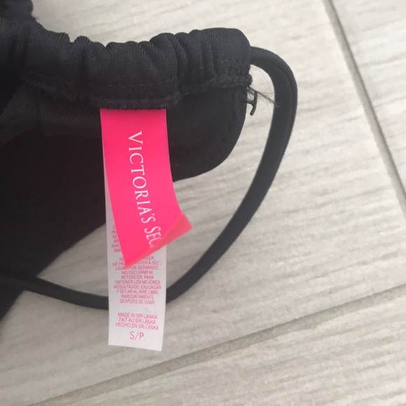 Black bikini top - Picture 3 of 3